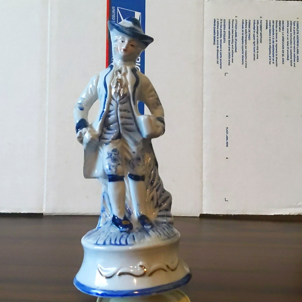 Vintage Blue and White Musical Colonial male figure